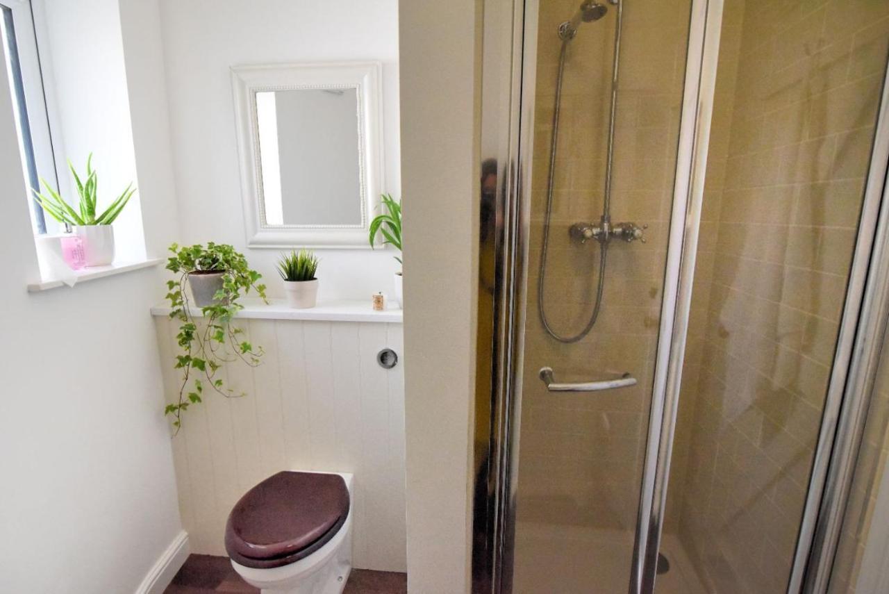 1 Lymbrook Lyme Regis