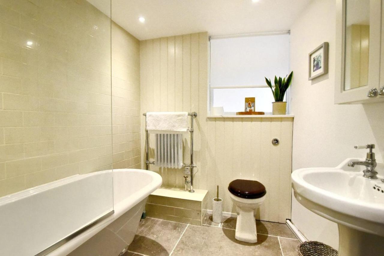 1 Lymbrook Holiday home